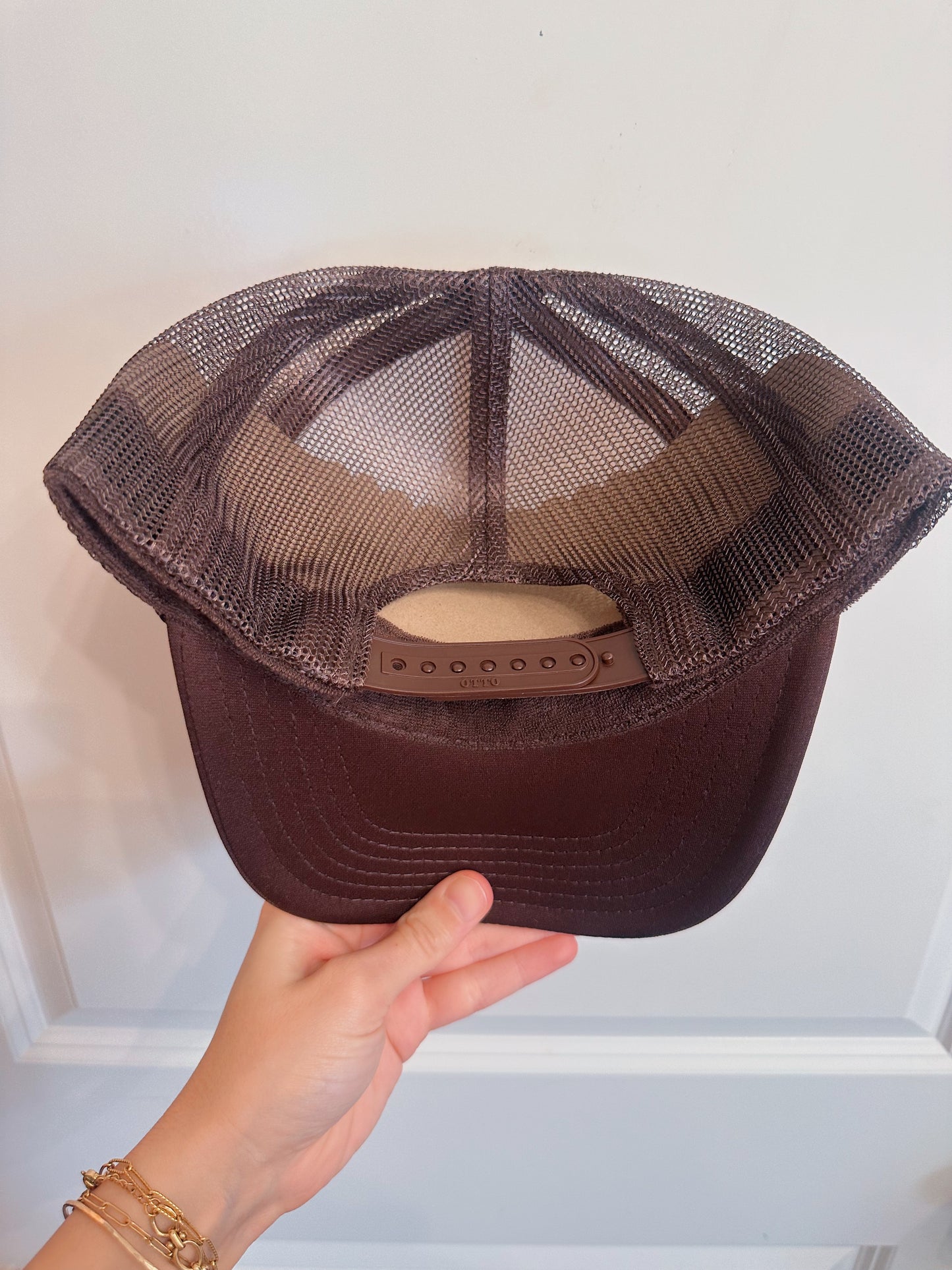 Cowboy Hat: Brown/Tan Trucker Hat